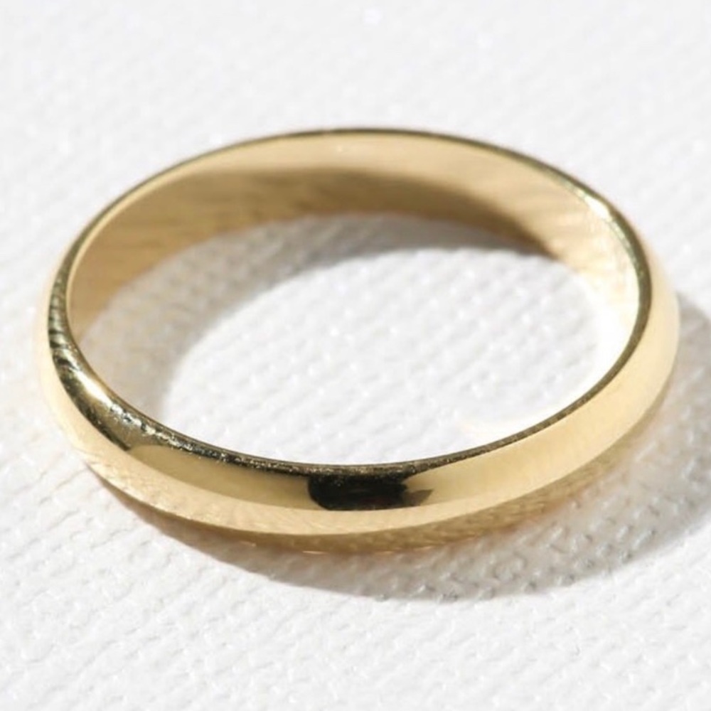 Vanessa Mooney Gold Band